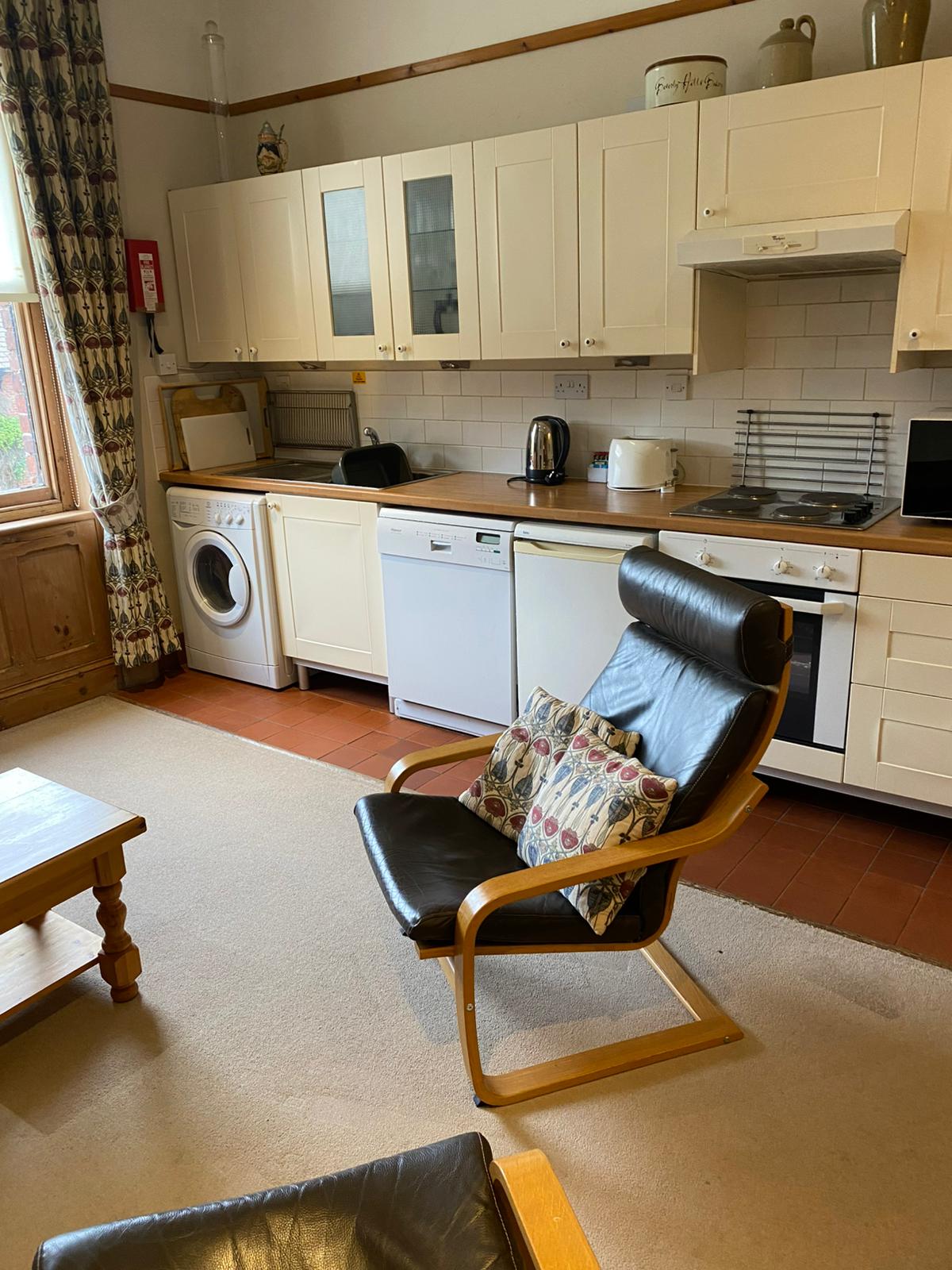Apartment 5 - Lounge