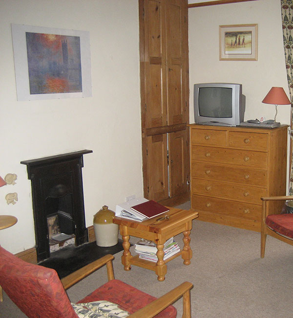Apartment 5